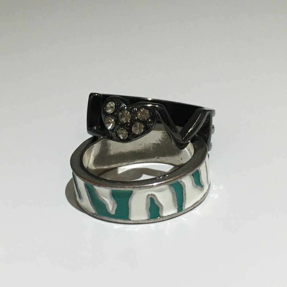 NWOT XOXO Stackable Ring Set